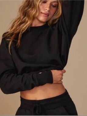 Tan Lines | cropped sweatshirt